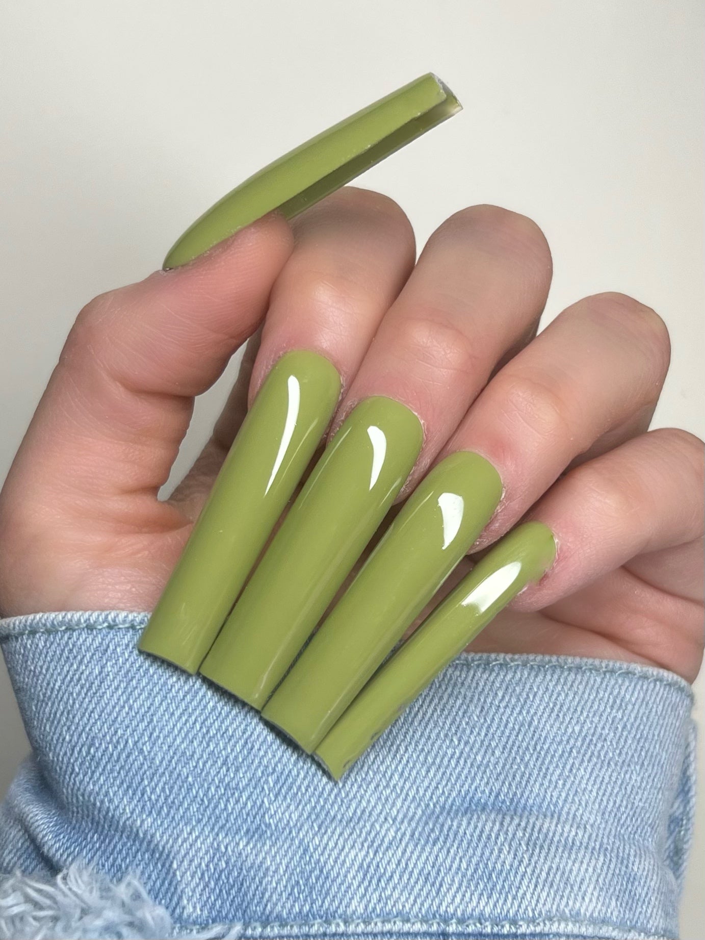 2Cute Nails